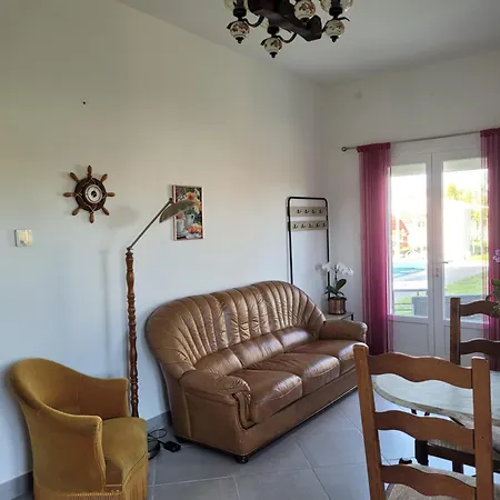 Le Cocon Taillonais Hébergement de vacances Saint-Ciers-du-Taillon