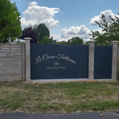 Le Cocon Taillonais Avec Piscine Saint-Ciers-du-Taillon