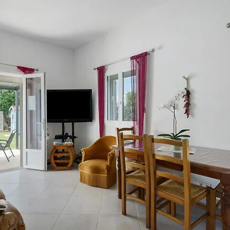 Tatil Evi Le Cocon Taillonais Avec Piscine *