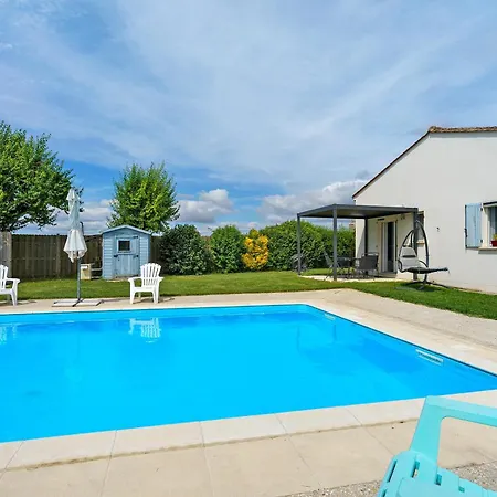 Tatil Evi Le Cocon Taillonais Avec Piscine