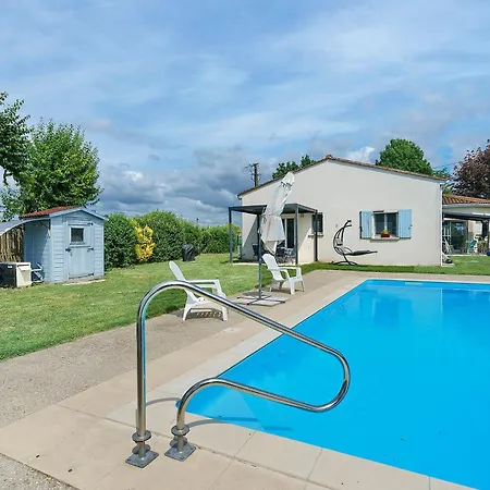 Le Cocon Taillonais Avec Piscine Casa de Férias